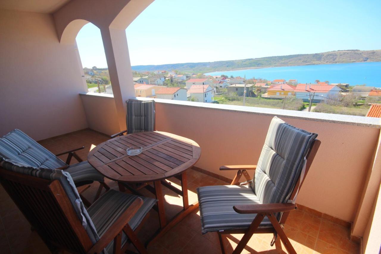Apartments Njaco Ražanac Kamer foto